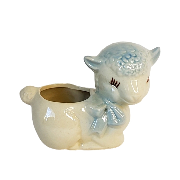Charming Deligjtful Kitschy Vintage Lamb Planter for Whimsical Nursery Decor - Picture 2 of 7